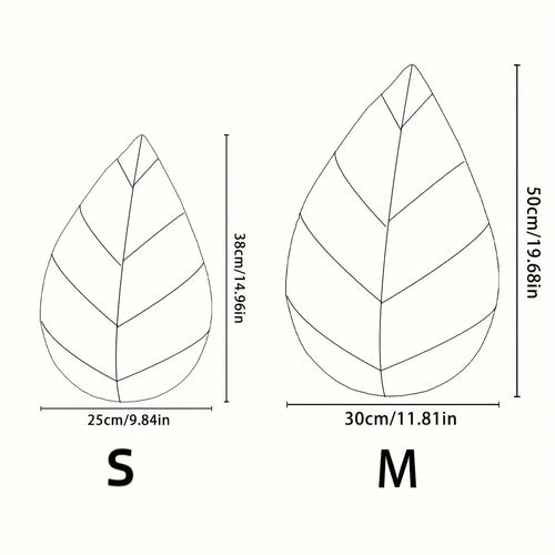 1 piece of leaf-shaped throw pillow, suitable for decorating sofas or using as a cushion in apartment bedrooms.